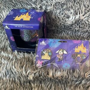 Minnie mouse the main attraction Castle Mug and  Pin set